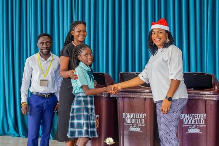Dustbin Donation to ICS School